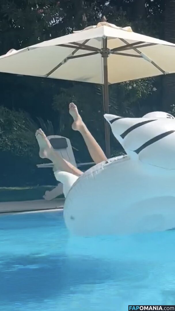 CarolinaBourbon Meztelen OnlyFans  Kikerült fotó #2