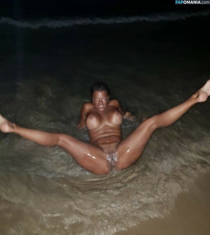 Caroline Öberg / carrooberg Meztelen OnlyFans  Kikerült fotó #23
