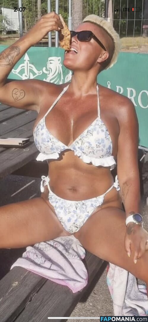 Carro Oberg / carrooberg Meztelen OnlyFans  Kikerült fotó #2