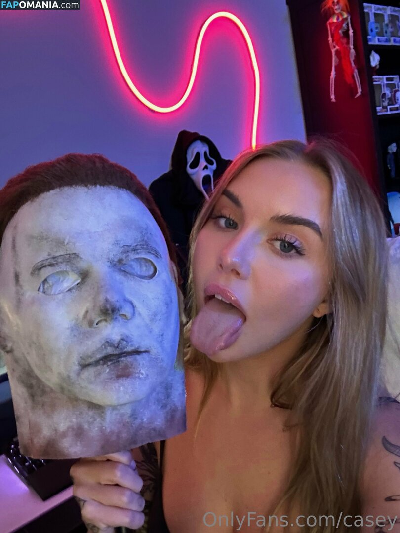 casey / caseyneistat Meztelen OnlyFans  Kikerült fotó #44