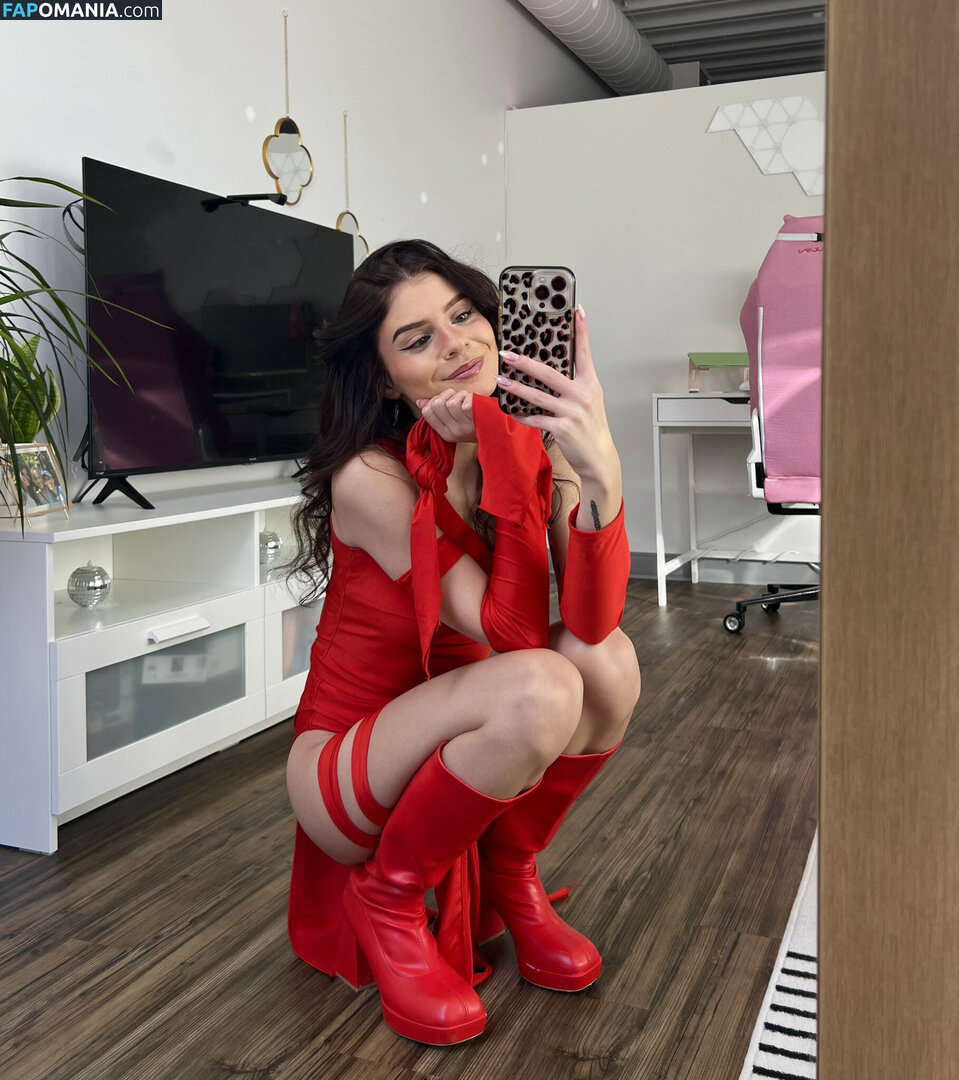 Cassiana Pozzi / cassianapozzi Meztelen OnlyFans  Kikerült fotó #1
