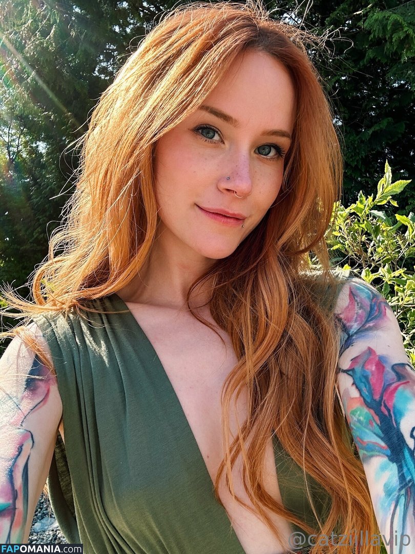 Catzii / Catzilla / cptamaziing Meztelen OnlyFans  Kikerült fotó #3