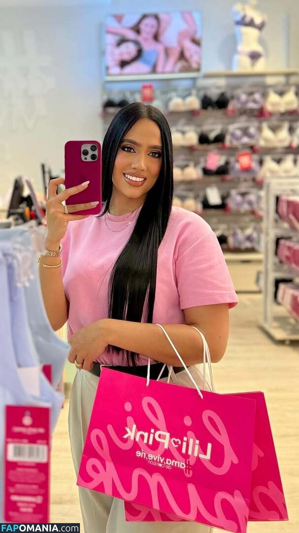 Cecilia Rossell / ceciliarossellhn Meztelen OnlyFans  Kikerült fotó #19