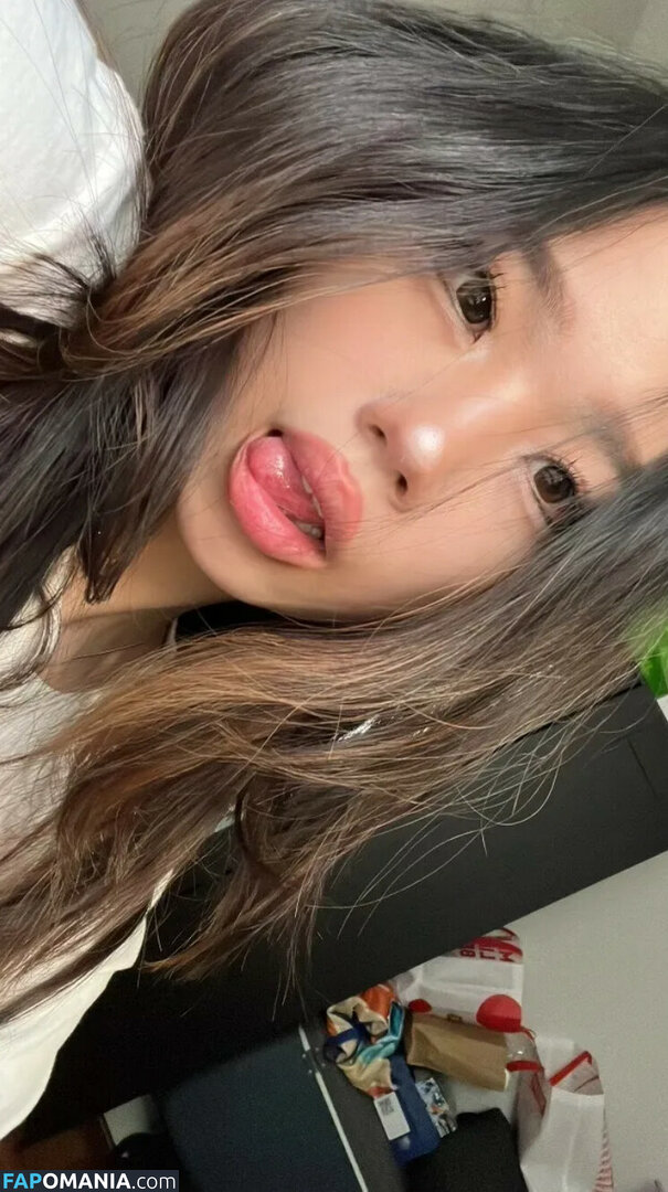 Cellow111 / annie zheng Meztelen OnlyFans  Kikerült fotó #8