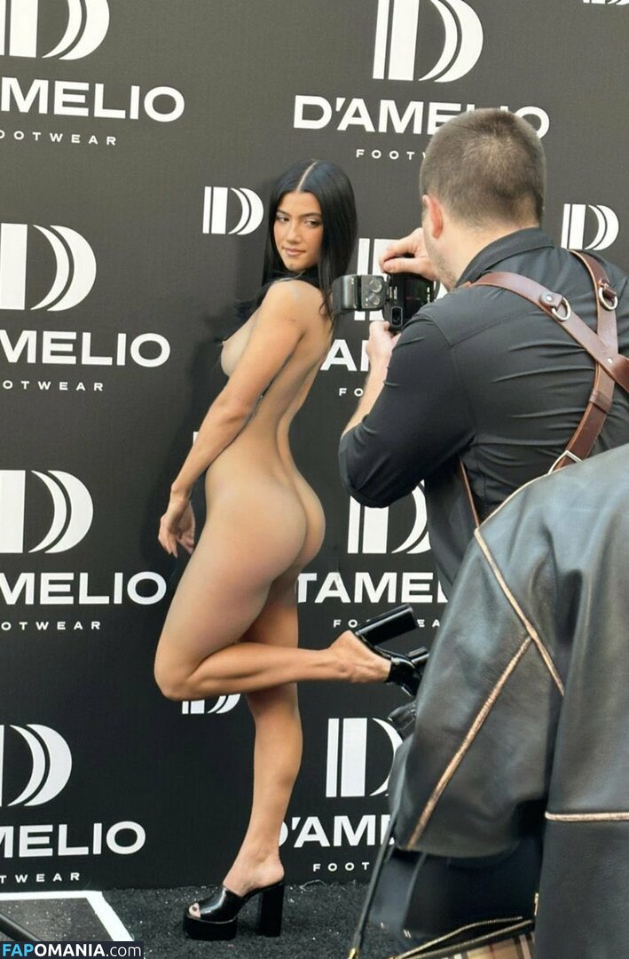 Charli D'Amelio / Charli Damelio / charlidamelio / charliesdamelio Meztelen OnlyFans  Kikerült fotó #13