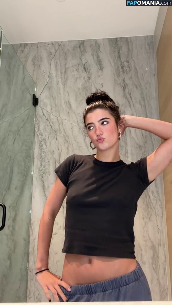 Charli D'Amelio / Charli Damelio / charlidamelio / charliesdamelio Meztelen OnlyFans  Kikerült fotó #344