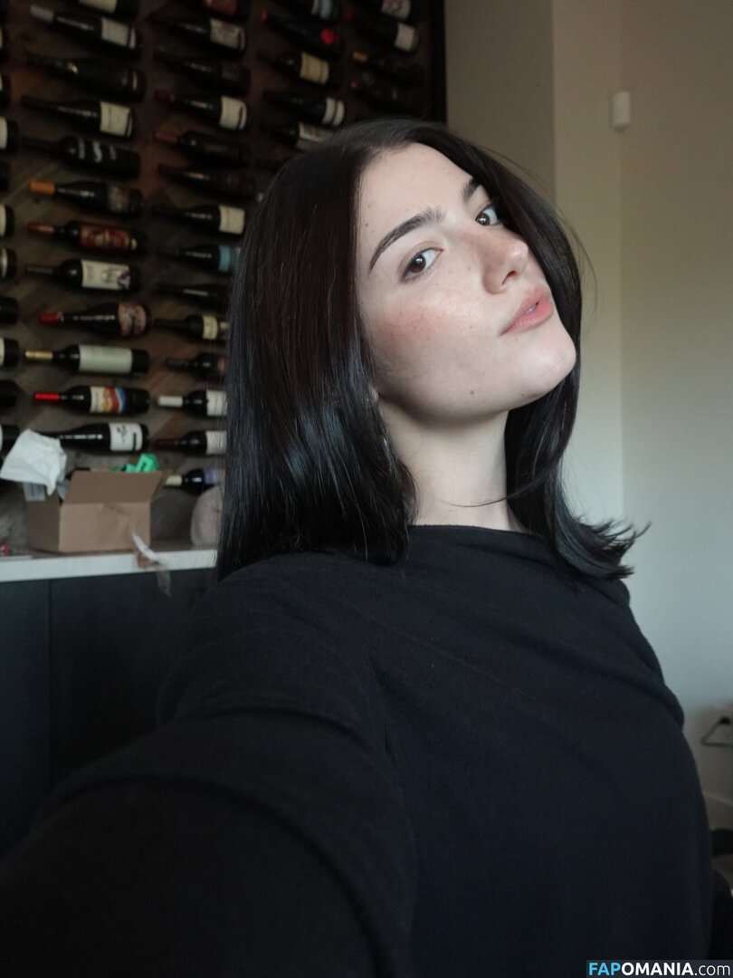 Charli D'Amelio / Charli Damelio / charlidamelio / charliesdamelio Meztelen OnlyFans  Kikerült fotó #1608