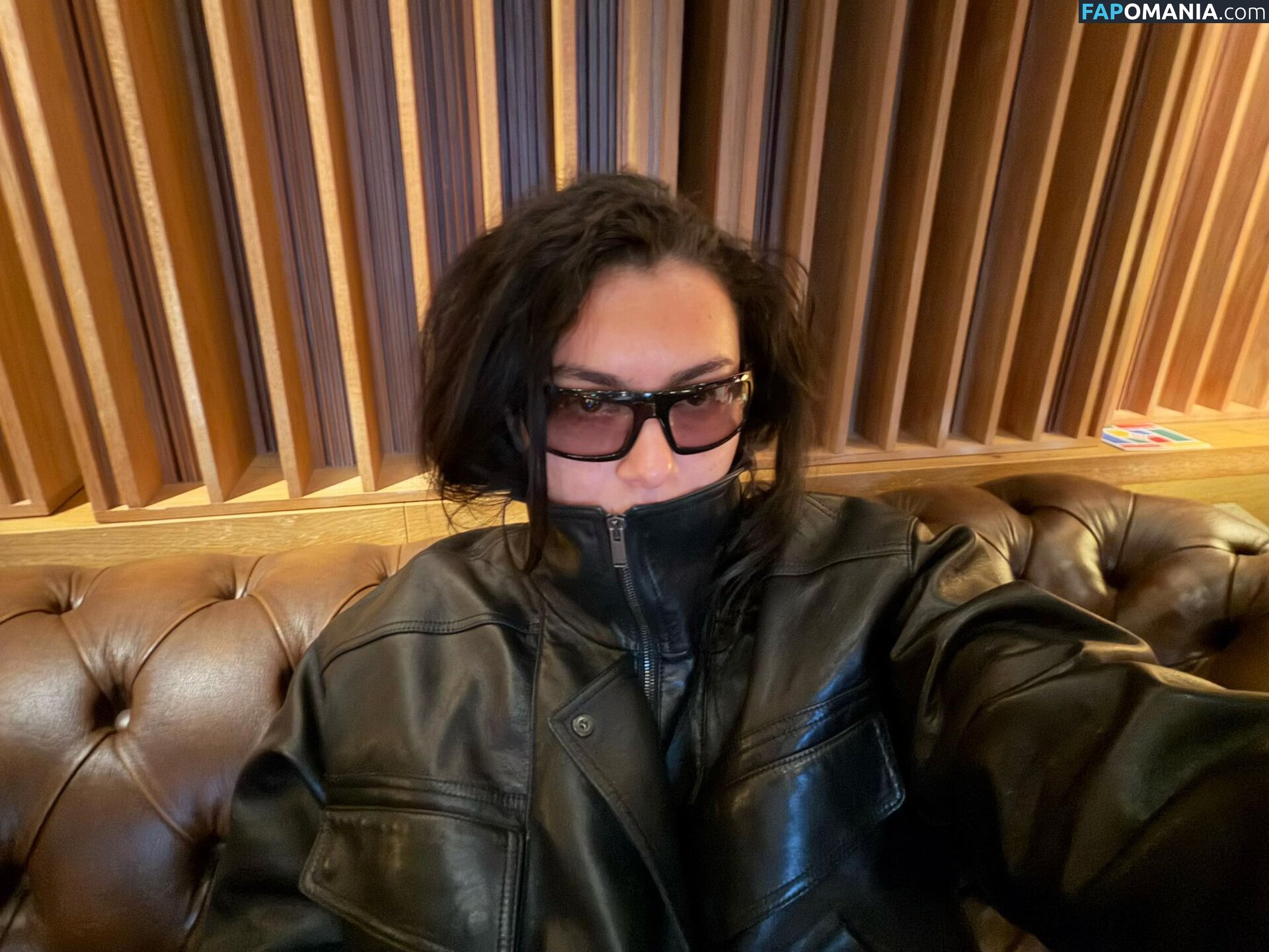Charli XCX / charli_xcx / charlignarly / charlixcx / https: Meztelen OnlyFans  Kikerült fotó #1290