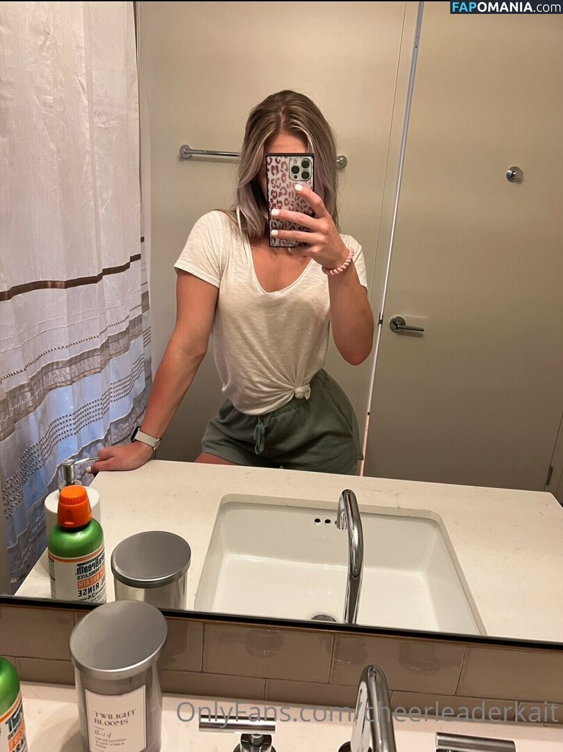 Cheerleader Kait / cheerleaderkait / cheerluvkaitlyn / fitkaitlynxoxo Meztelen OnlyFans  Kikerült fotó #1565