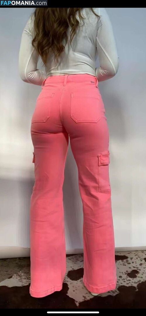 Chelsea Sommers / chelseasommers_ Meztelen OnlyFans  Kikerült fotó #1