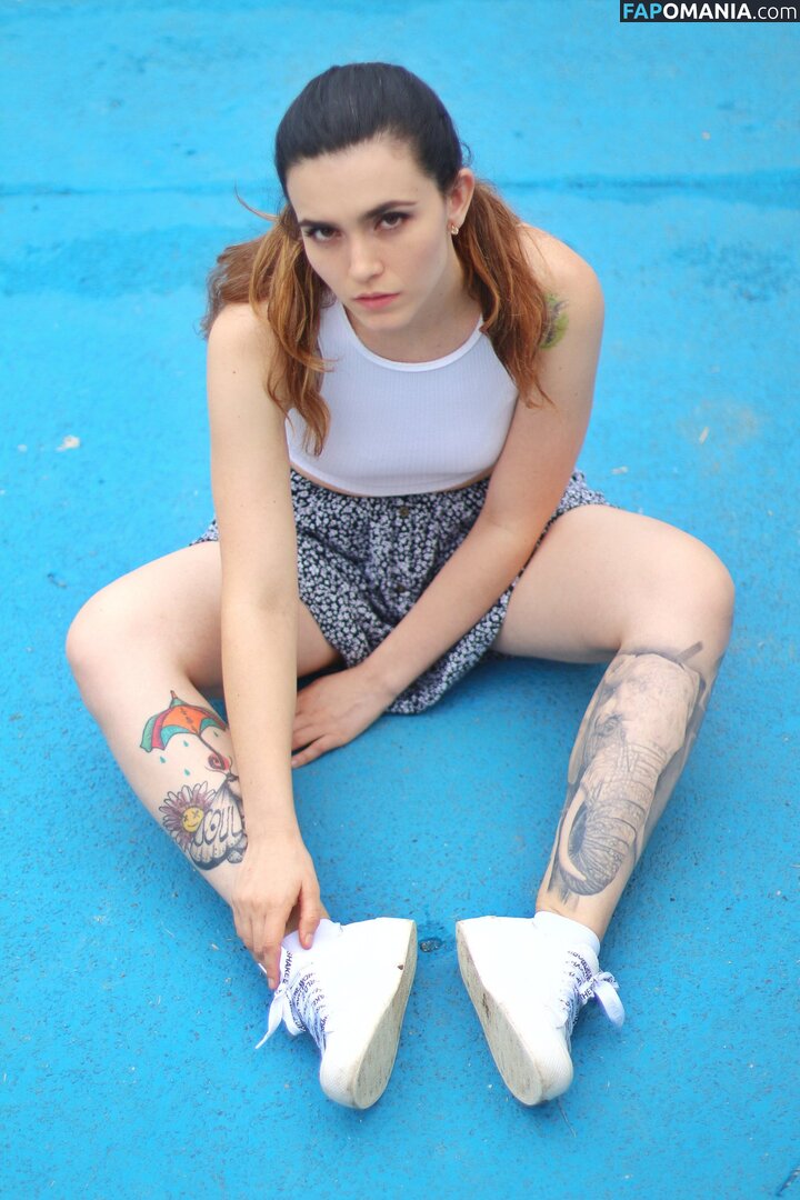 Caroloca Mejía / Helado de Vainilla / chika_bosque / https: / ideas_veg Meztelen OnlyFans  Kikerült fotó #1