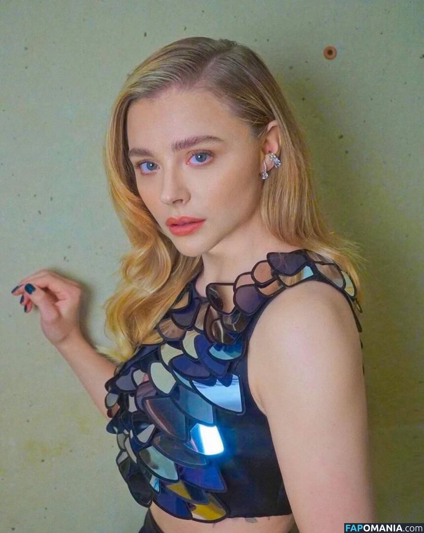 Chloë Grace Moretz / chloegmoretz / https: Meztelen OnlyFans  Kikerült fotó #612