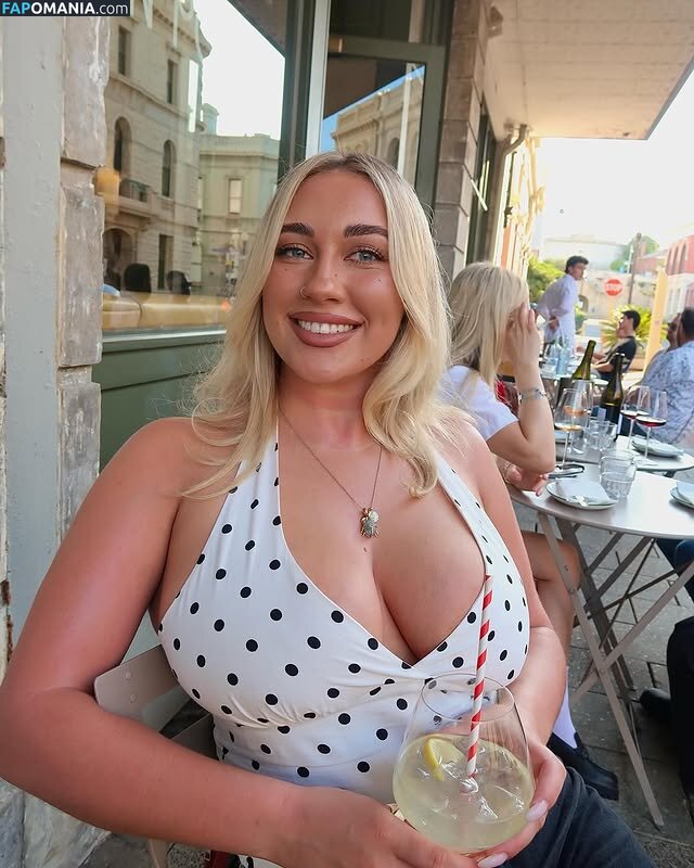 chloemoriondo / https: Meztelen OnlyFans  Kikerült fotó #2