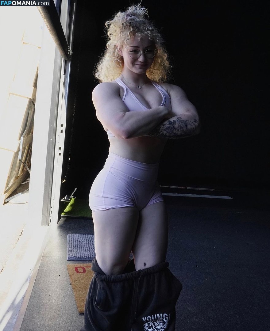 Chloethehokage / chloegrahamx / chloemirisch Meztelen OnlyFans  Kikerült fotó #2