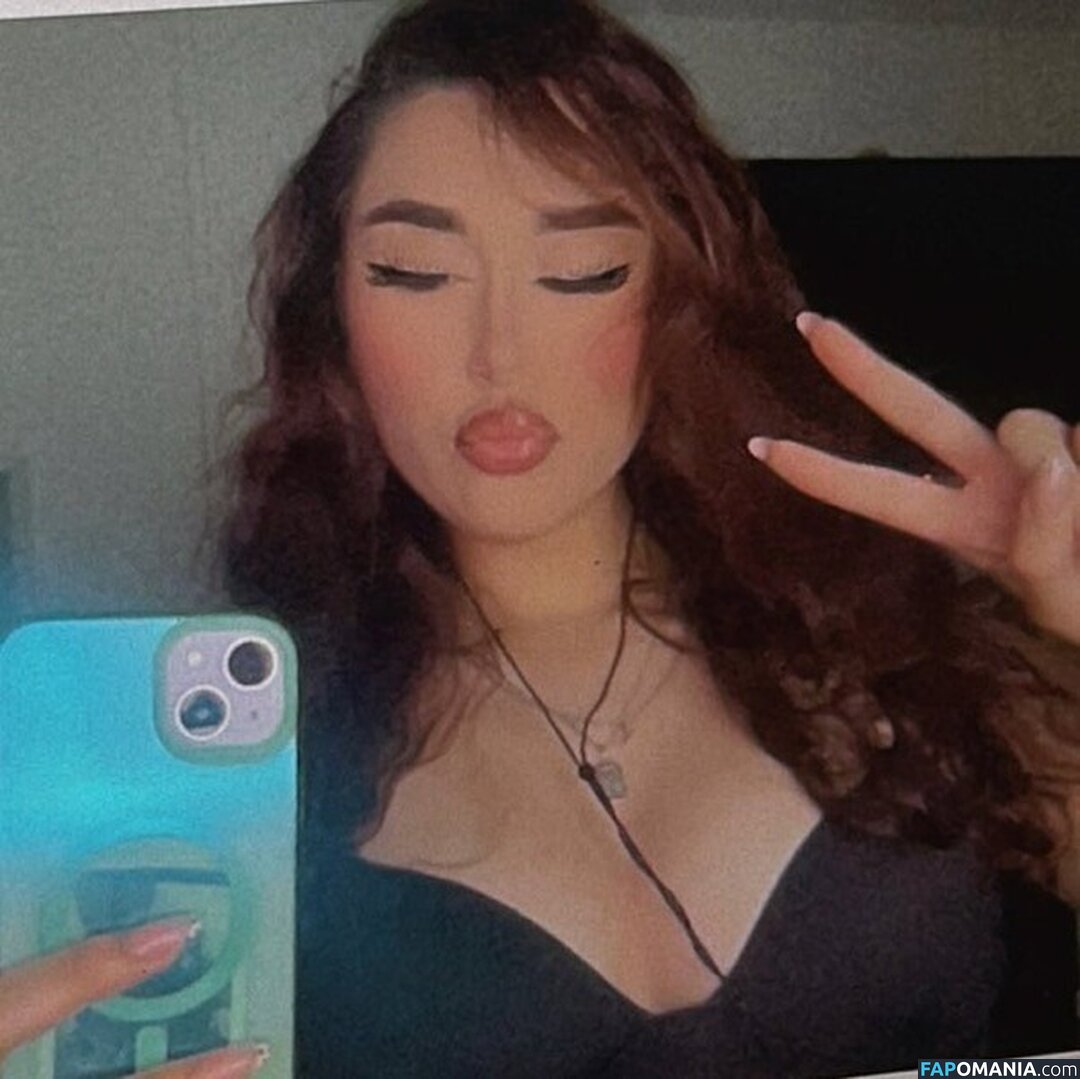 Christina Katava / christinakatava Meztelen OnlyFans  Kikerült fotó #5