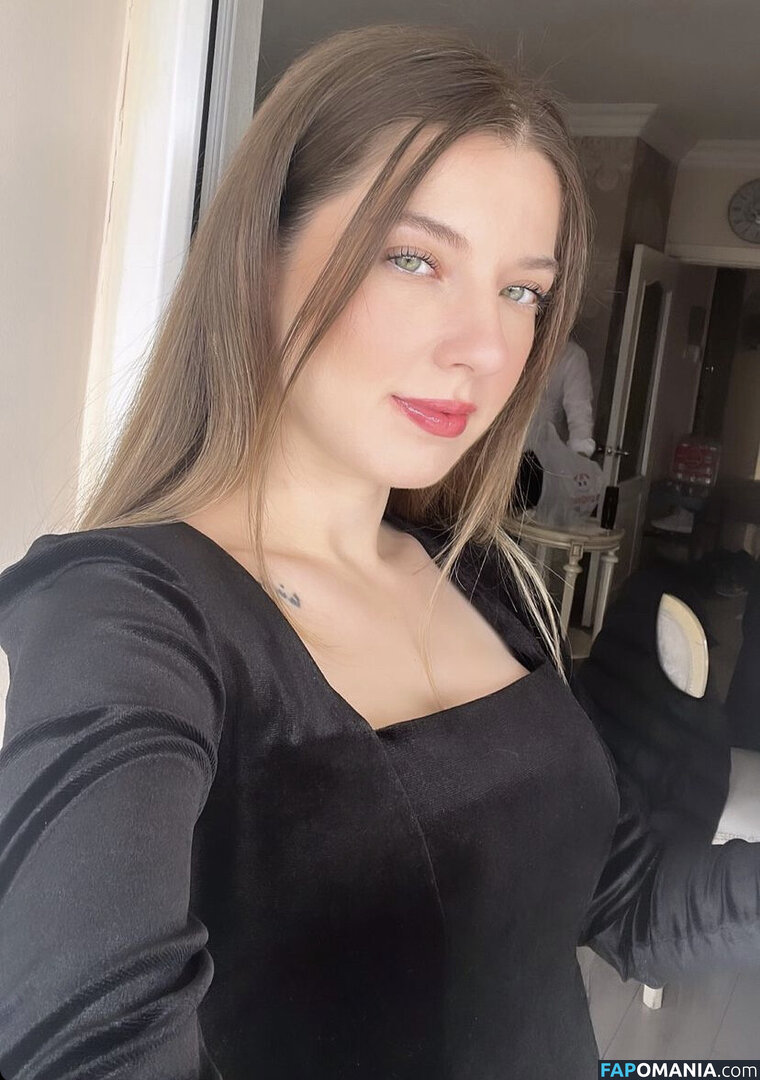 Cigdem Turk / cigdeemturk / cigdemT Meztelen OnlyFans  Kikerült fotó #2