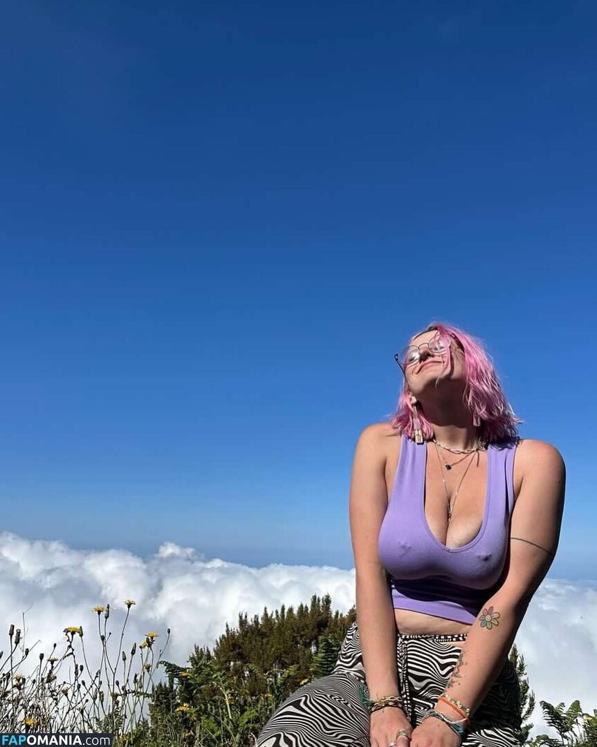 Clairewaytoheaven / saltwaterfaerie Meztelen OnlyFans  Kikerült fotó #17