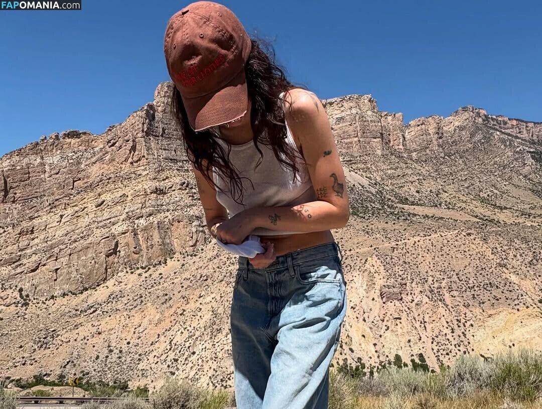 Claire Cottrill / Clairo Meztelen OnlyFans  Kikerült fotó #77