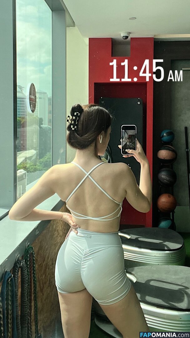 Clara Wang / clara_wddd / clarawangaka / https: Meztelen OnlyFans  Kikerült fotó #9