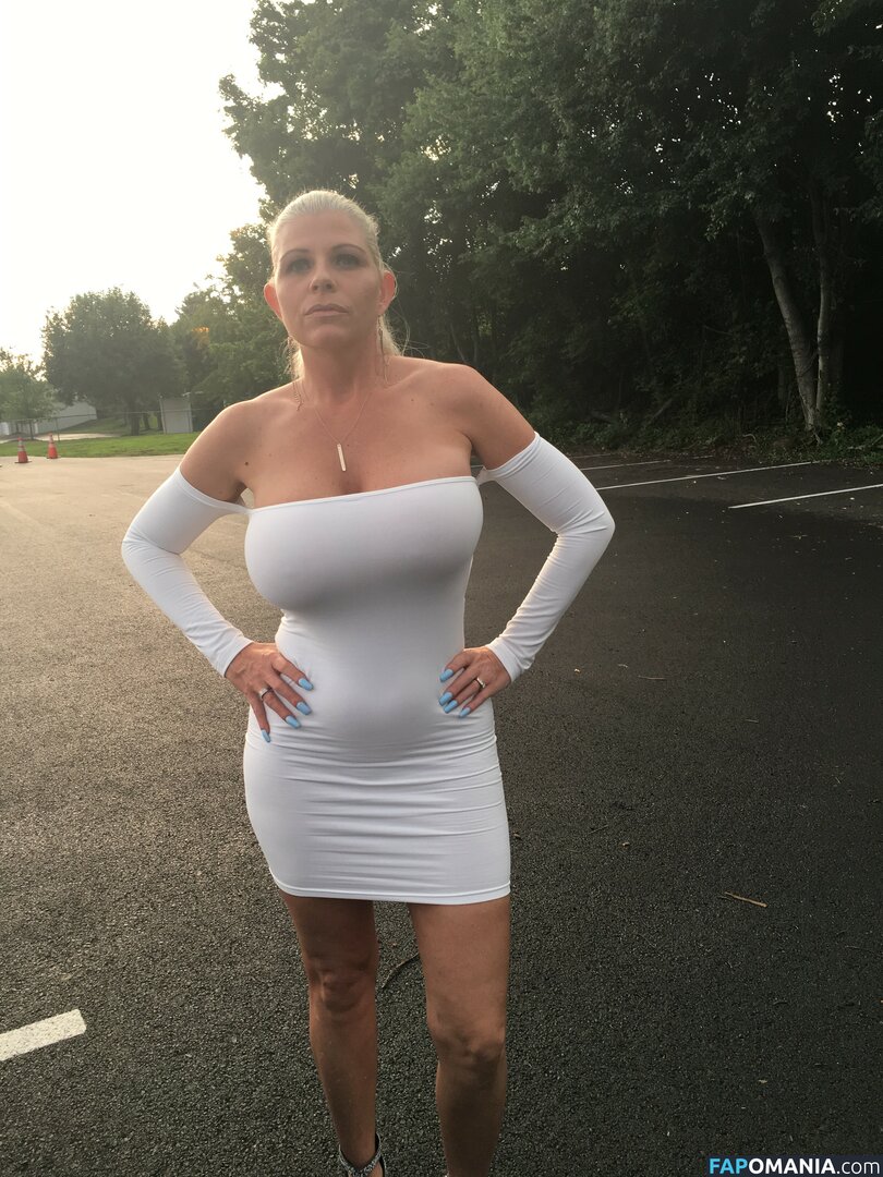 Claudette Monroe / MissMonroeXO / missmonroe Meztelen OnlyFans  Kikerült fotó #5