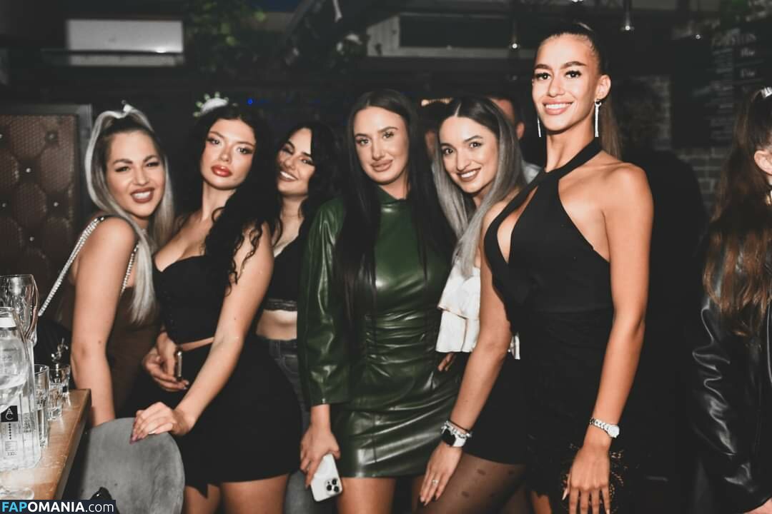 Claudia Roxana / claudiroxa / cristeatina23 Meztelen OnlyFans  Kikerült fotó #44