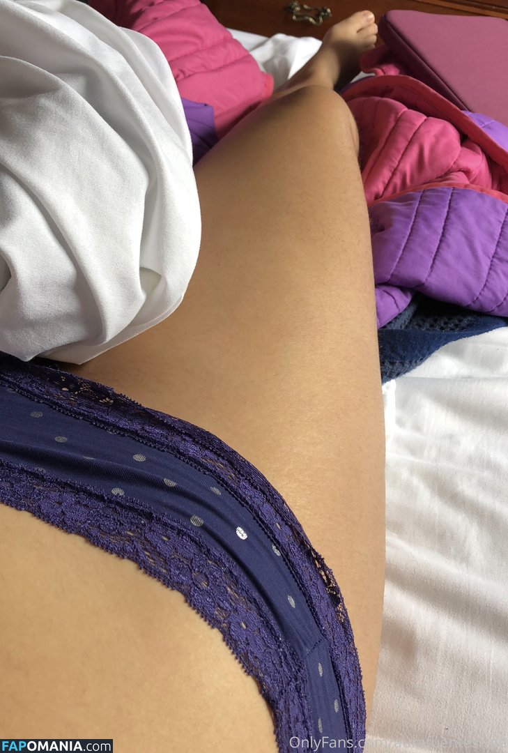 college_u / collegeaura Meztelen OnlyFans  Kikerült fotó #10