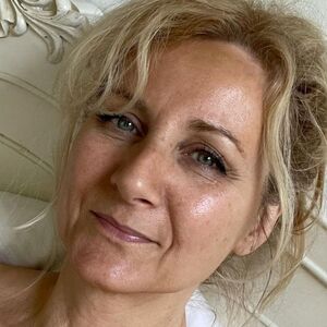 Corrinne Wicks