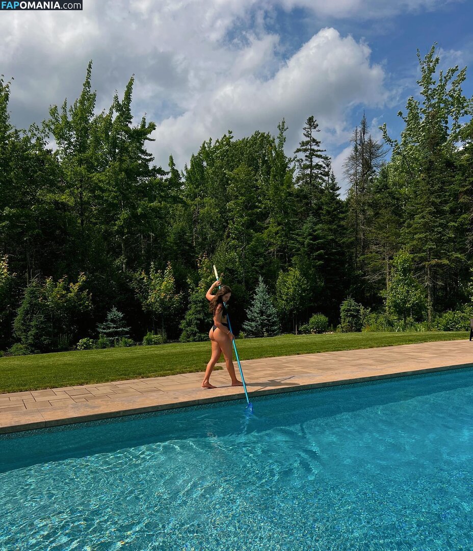 Courtney Sarault / court_sarault / courtsarault / https: Meztelen OnlyFans  Kikerült fotó #15
