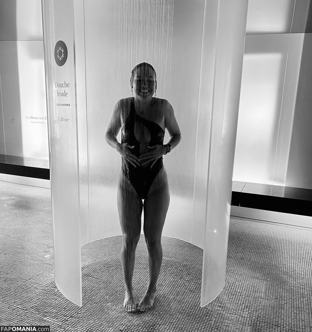 Courtney Sarault / court_sarault / courtsarault / https: Meztelen OnlyFans  Kikerült fotó #18