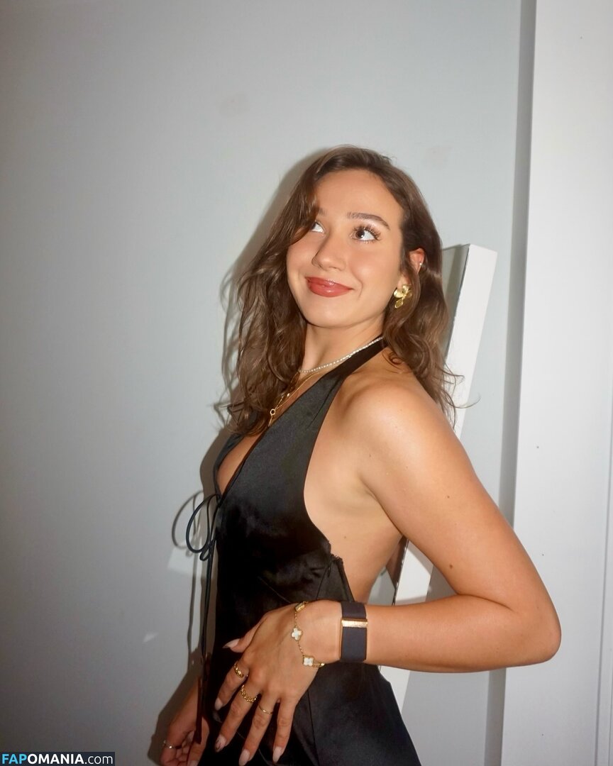 Courtney Sarault / court_sarault / courtsarault / https: Meztelen OnlyFans  Kikerült fotó #27