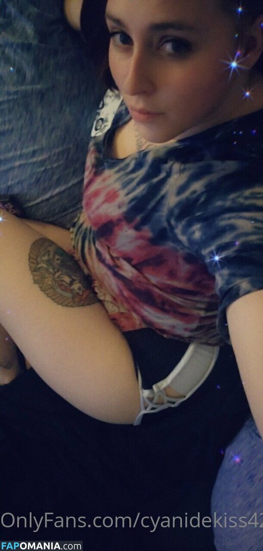 cyanidekiss420 / samanthaxcyanide Meztelen OnlyFans  Kikerült fotó #22