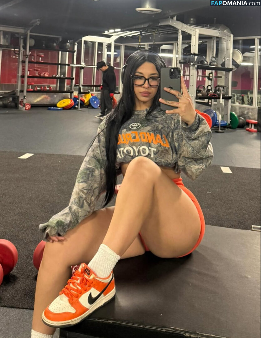cynthiia.xx / cynthiia_xv Meztelen OnlyFans  Kikerült fotó #1