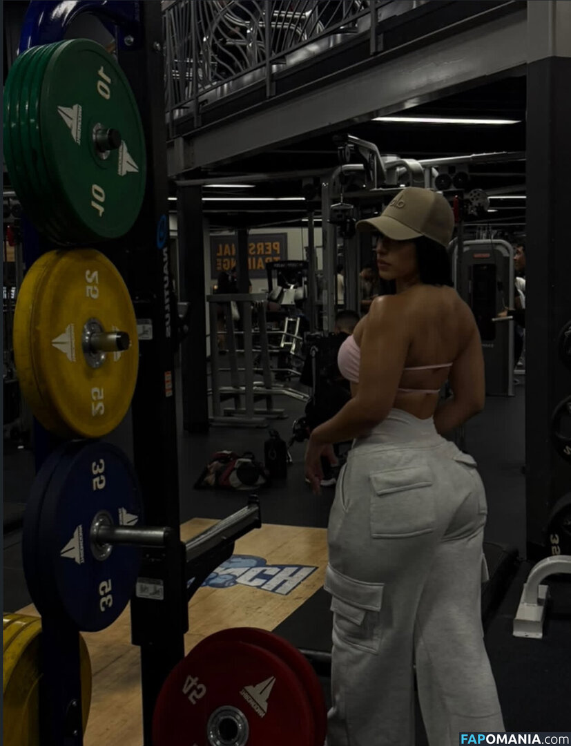 cynthiia.xx / cynthiia_xv Meztelen OnlyFans  Kikerült fotó #2