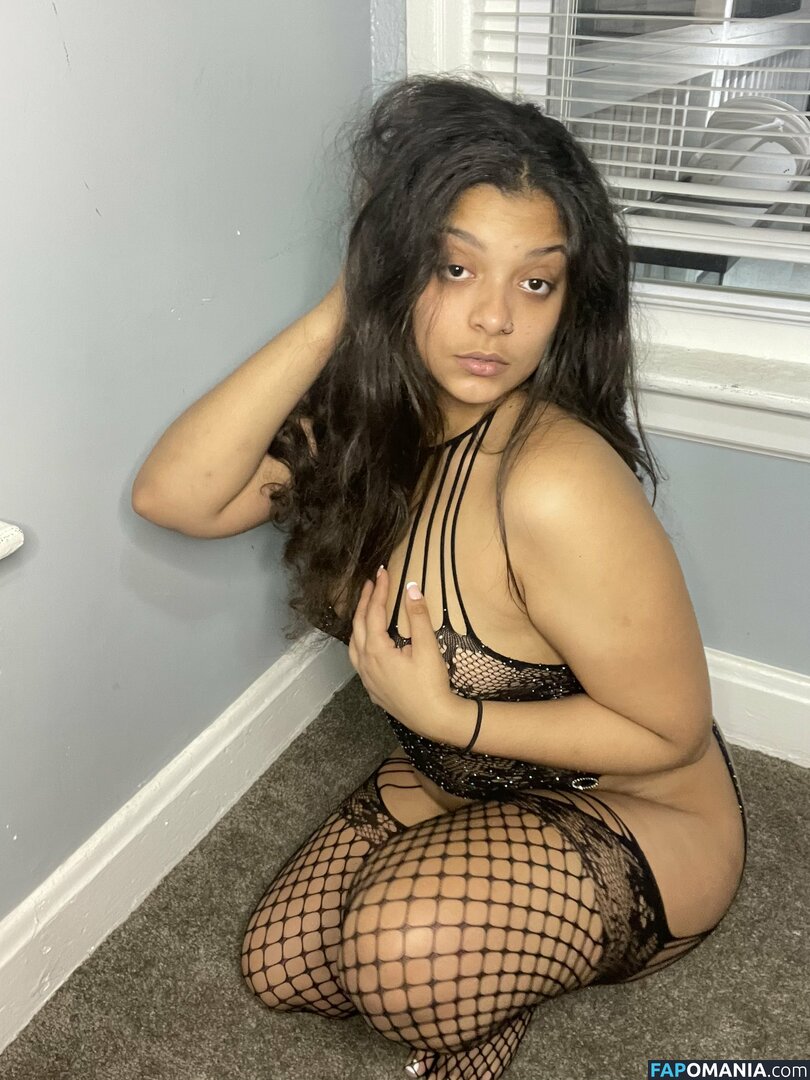 Daddyslilbaby420 / LiLBabyNina / ninaaxobinaa Meztelen OnlyFans  Kikerült fotó #1