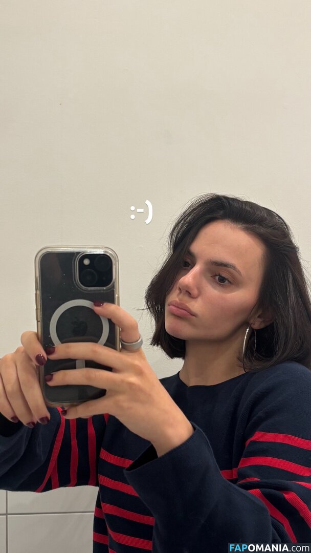 Dafne Keen / dafnefeetworld / dafnekeen Meztelen OnlyFans  Kikerült fotó #1