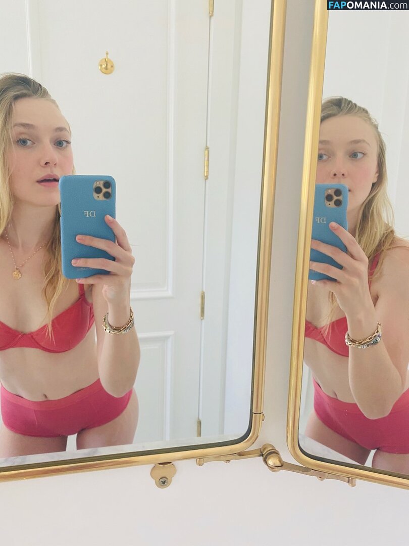 Dakota Fanning / dakotafanning Meztelen OnlyFans  Kikerült fotó #4