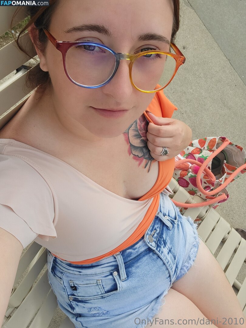 dani-2010 / dani_j2010 Meztelen OnlyFans  Kikerült fotó #1