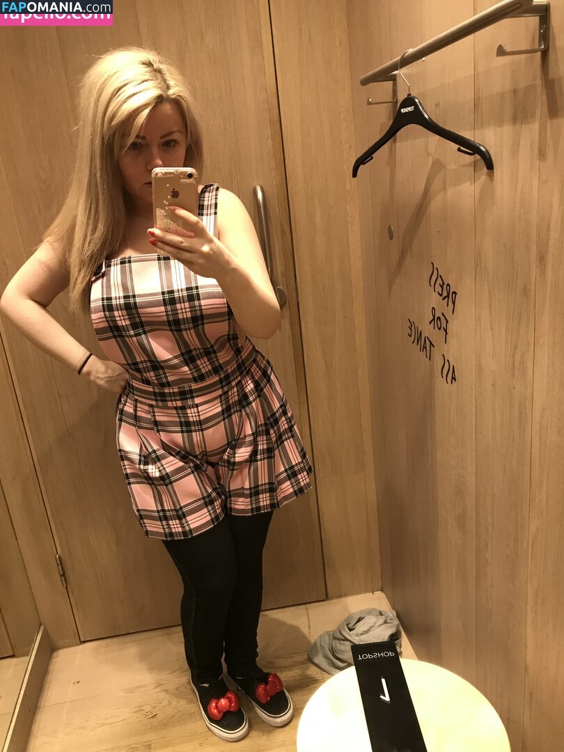 Danni / danni2427 / nyudanni Meztelen OnlyFans  Kikerült fotó #30