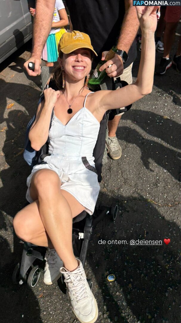 Daphne Bozaski / daphnebozaski Meztelen OnlyFans  Kikerült fotó #11