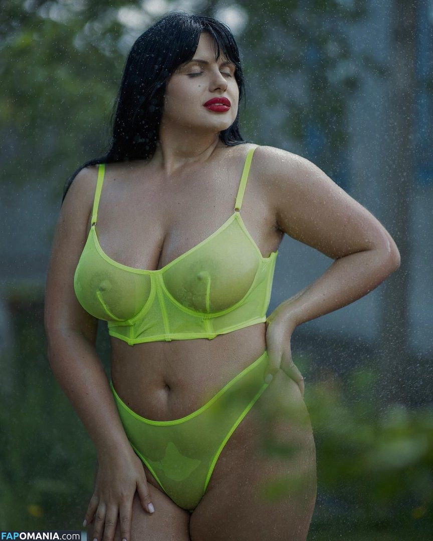 Dasha Dashany / dashany91 / u84526145 Meztelen OnlyFans  Kikerült fotó #3