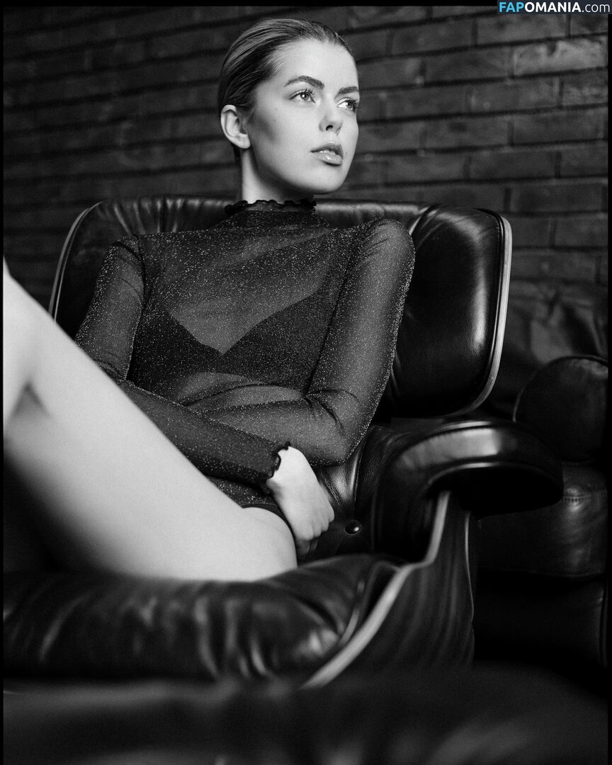 Dear.mathilda / dear_mathilda / https: / mathildtantot Meztelen OnlyFans  Kikerült fotó #10