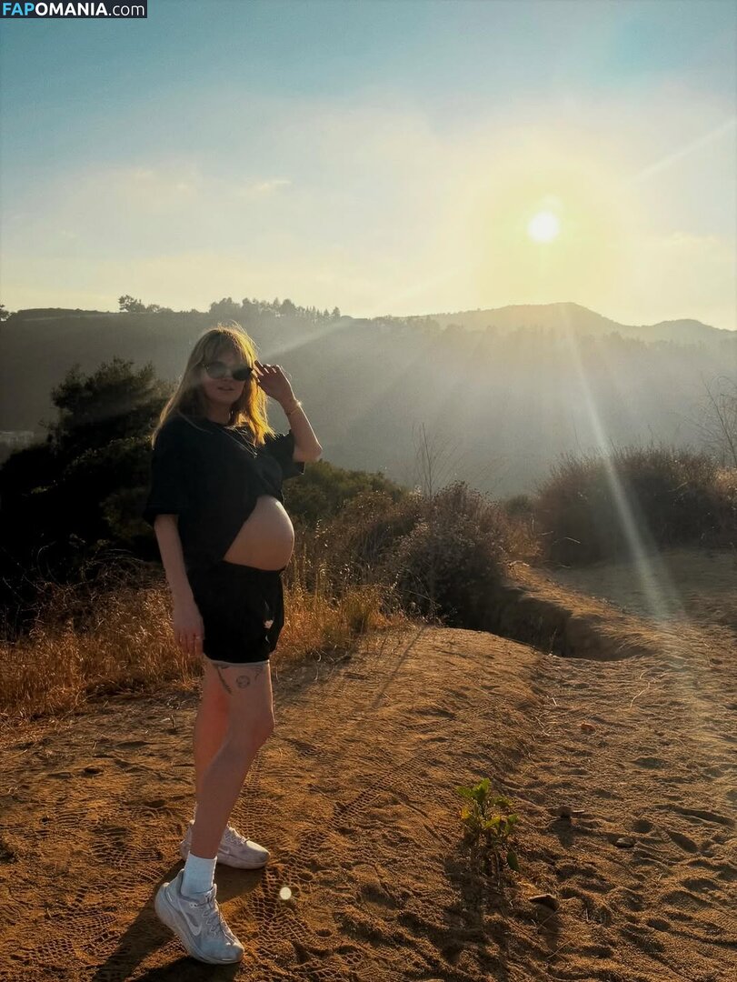 Debby Ryan / debbyryan Meztelen OnlyFans  Kikerült fotó #14