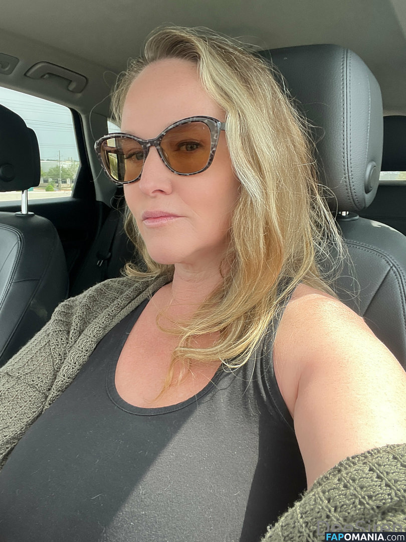 deesiren Meztelen OnlyFans  Kikerült fotó #2