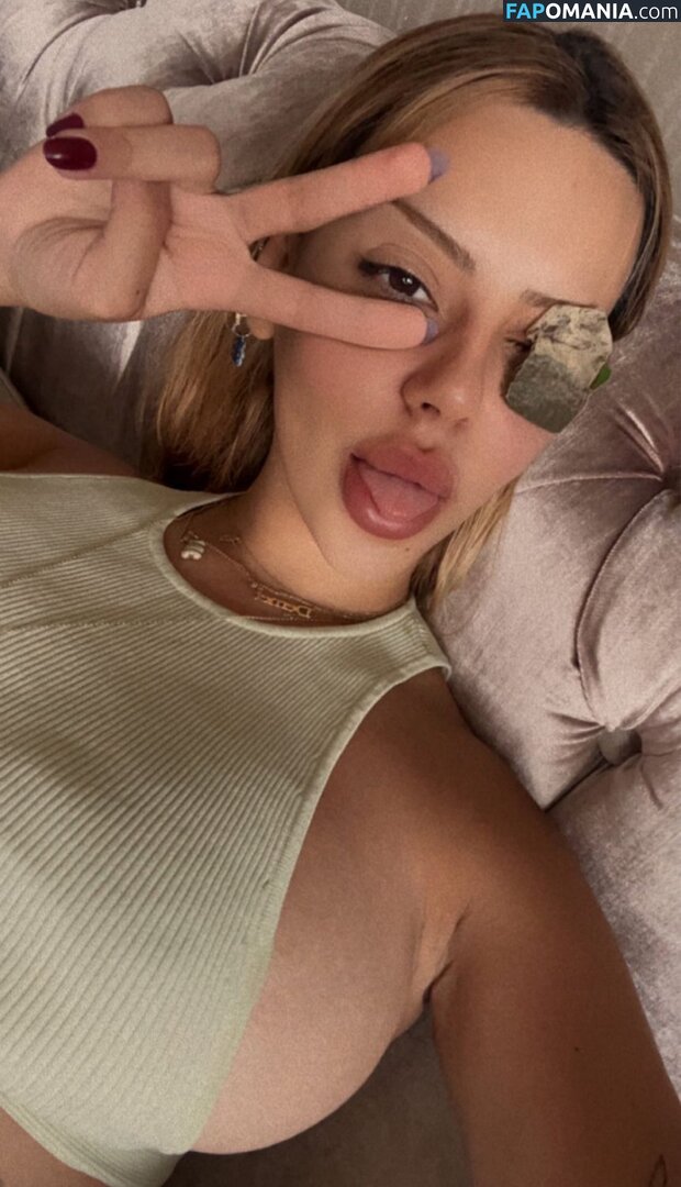 Demet Öztürk Meztelen OnlyFans  Kikerült fotó #1