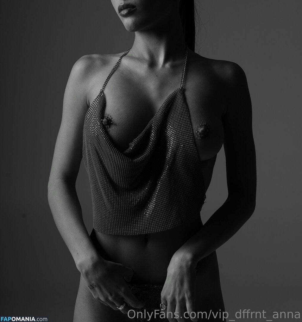 Anna Penzes / dffrnt_anna Meztelen OnlyFans  Kikerült fotó #128