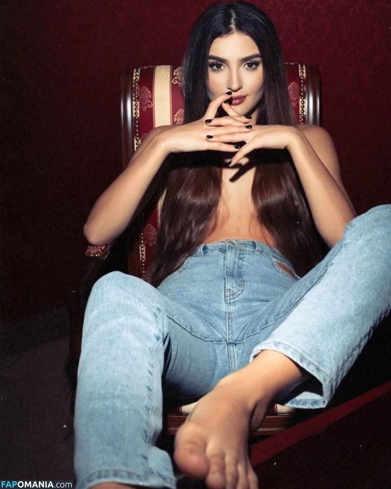 Dina Saeva / senoritasaeva Meztelen OnlyFans  Kikerült fotó #3