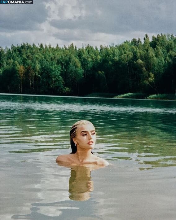 Dina Saeva / senoritasaeva Meztelen OnlyFans  Kikerült fotó #13