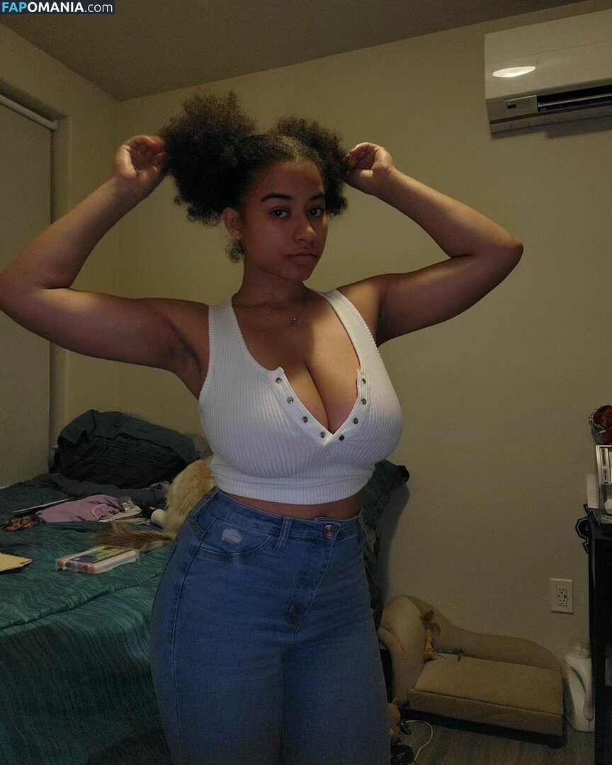 Dina / _ur_russian_dina / coco_ppop01 / dinadewgong Meztelen OnlyFans  Kikerült fotó #1