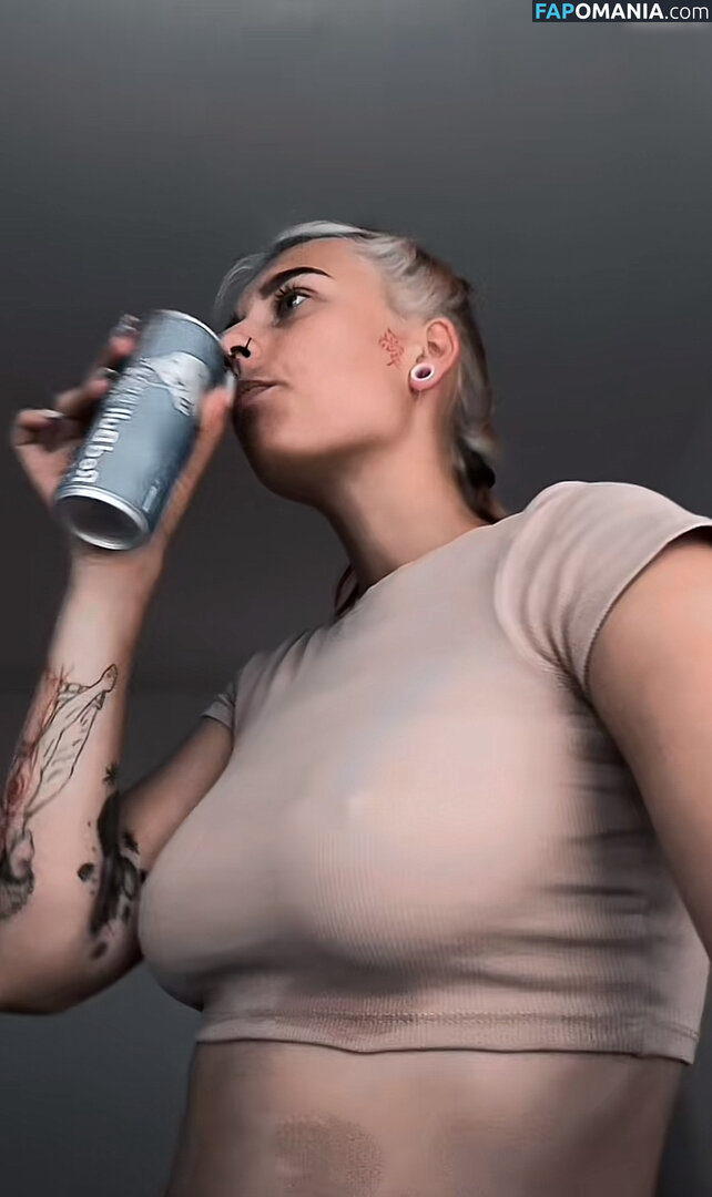 Dina / _ur_russian_dina / coco_ppop01 / dinadewgong Meztelen OnlyFans  Kikerült fotó #40