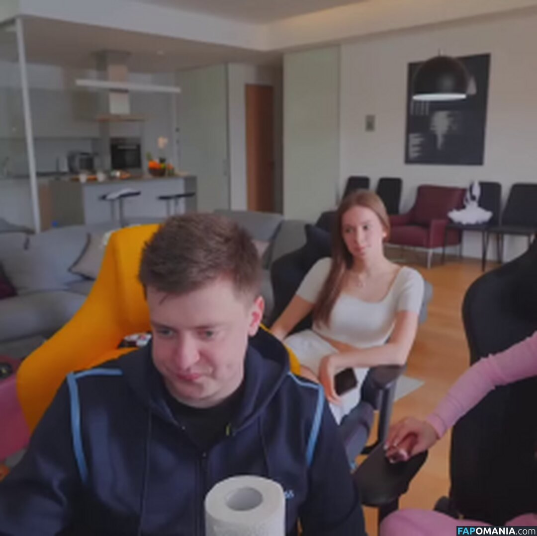 __.dinero__ / dinerowin Meztelen OnlyFans  Kikerült fotó #4